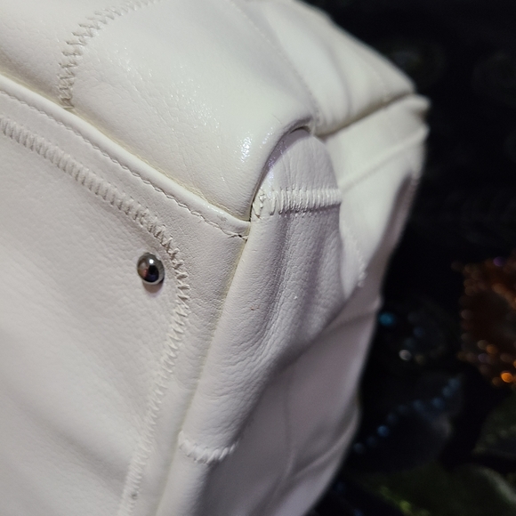 Chanel Bag - Picture 10 of 16